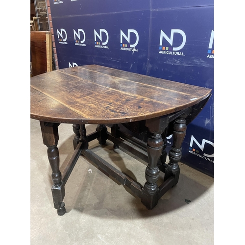 269 - DROP LEAF TABLE