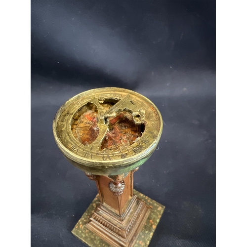 113 - MINIATURE SUNDIAL