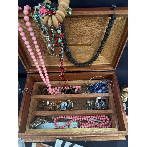 160 - WOODEN JEWELLERY BOX AND CONTENTS