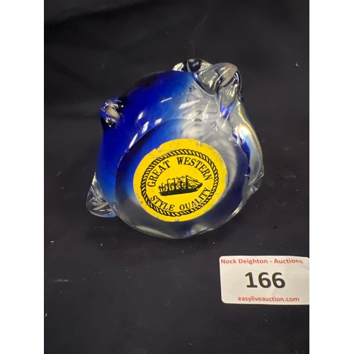 166 - HEAVY GLASS PENGUIN PAPERWEIGHT