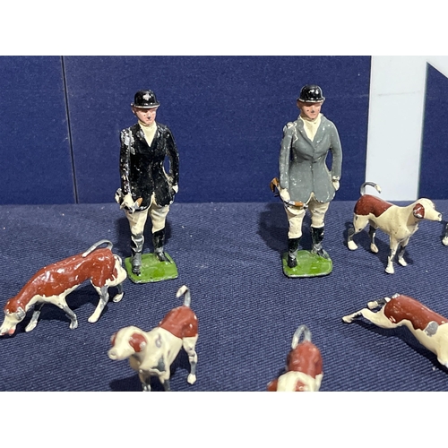 310 - LEAD FIGURES (FOX HUNTING SCENE)