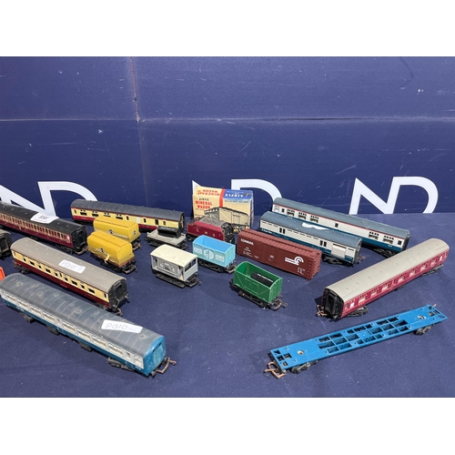 356 - TOY TRAINS