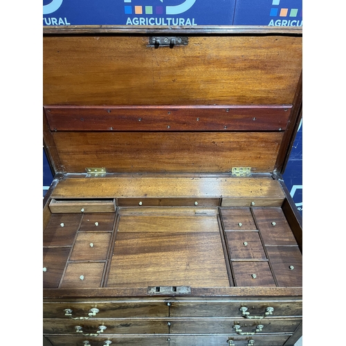 476 - 19TH CENTURY DRESSING TABLE