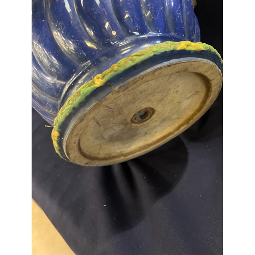 51 - LARGE MAJOLICA POT