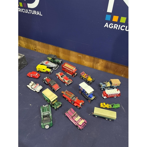 618 - DIECAST CARS ETC