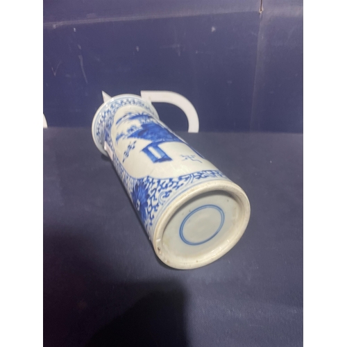 137 - ORIENTAL BLUE AND WHITE VASE