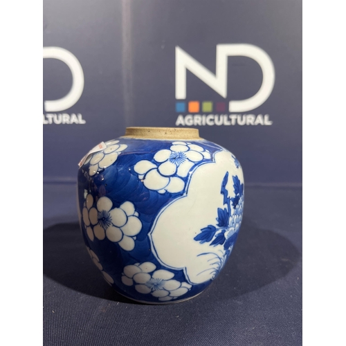 156 - BLUE & WHITE ORIENTAL GINGER JAR