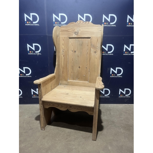 42 - WELSH PINE LAMBING CHAIR