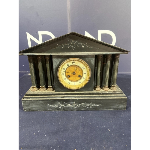 771 - MANTEL CLOCK