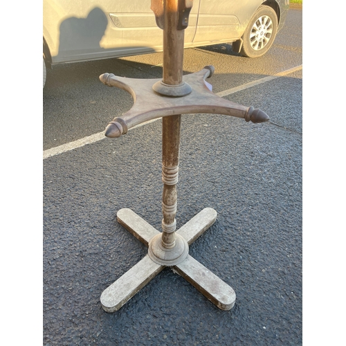 21 - MAHOGANY HAT STAND