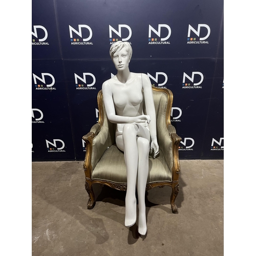 290 - MANNEQUIN (CHAIR NOT INC.)