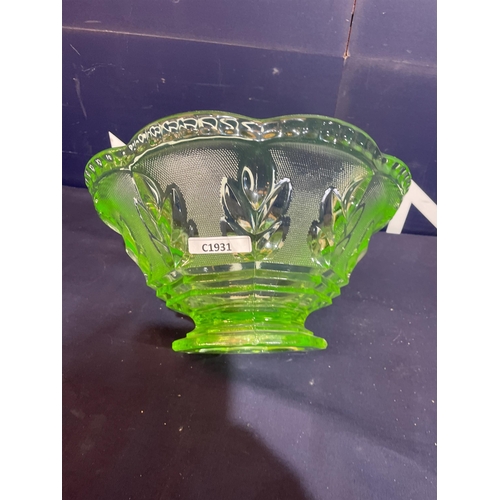 491 - URANIUM GLASS FRUIT BOWL