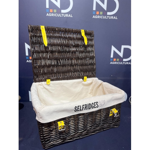 72 - SELFRIDGES & CO BASKET