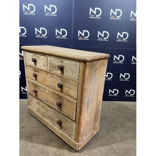 81 - VICTORIAN 5 DRAWER PINE CHEST