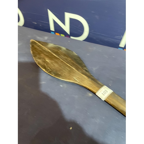 103 - TRIBAL PADDLE