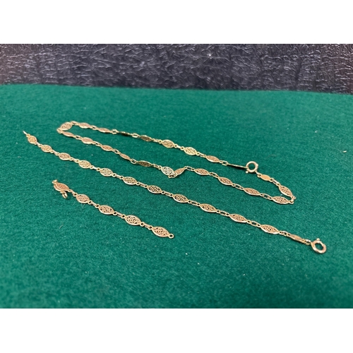 205 - APPROX 9G 9CT GOLD NECKLACE