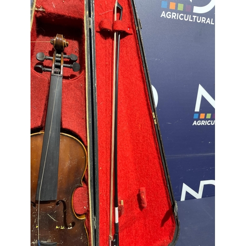 275 - VIOLIN, BOW & CASE