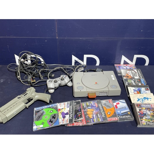 322 - PLAYSTATION ONE & ACCESSORIES & GAME