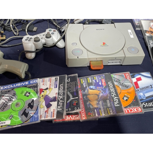 322 - PLAYSTATION ONE & ACCESSORIES & GAME