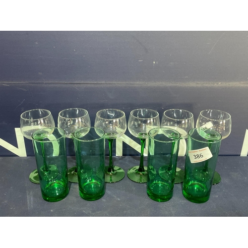 386 - GREEN GLASSWARE