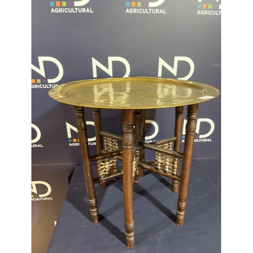 412 - CONTINENTAL BRASS TABLE