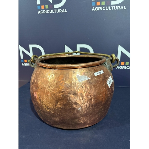 420 - COPPER CAULDRON