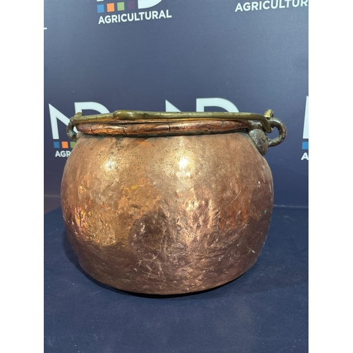 420 - COPPER CAULDRON