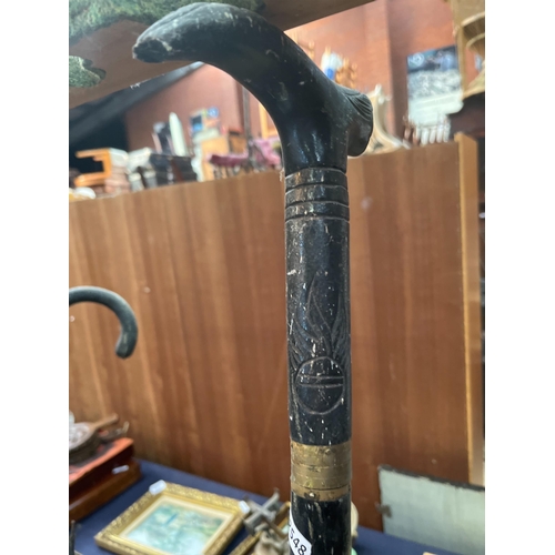 600Y - WALKING CANE