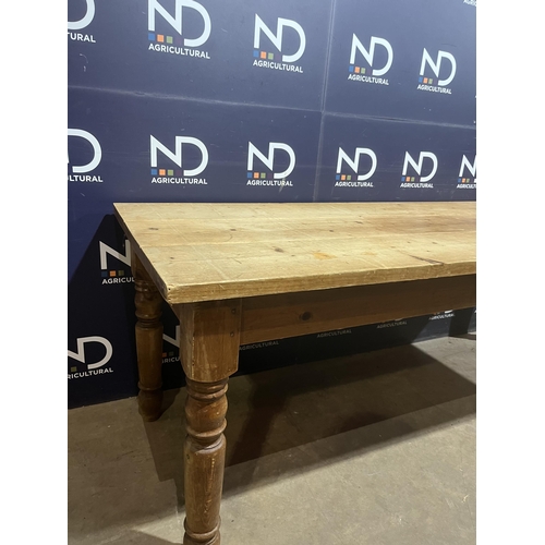 10 - PINE FARMHOUSE TABLE