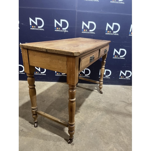 39 - VICTORIAN PINE HALL TABLE