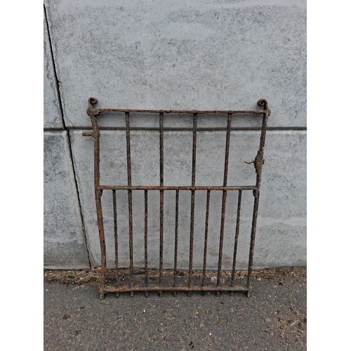 23 - CAST IRON GATE