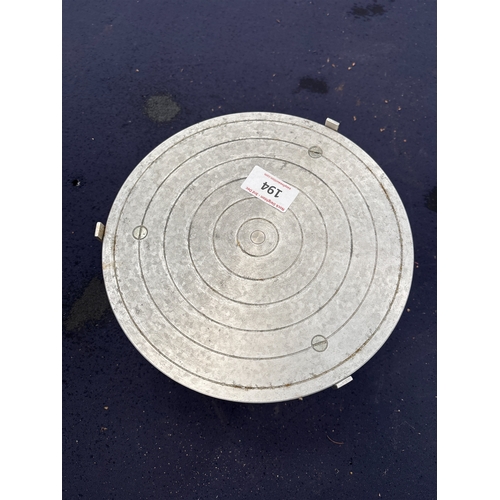 194 - ROTATING WHEEL