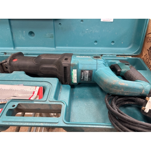 228 - MAKITA SAW
