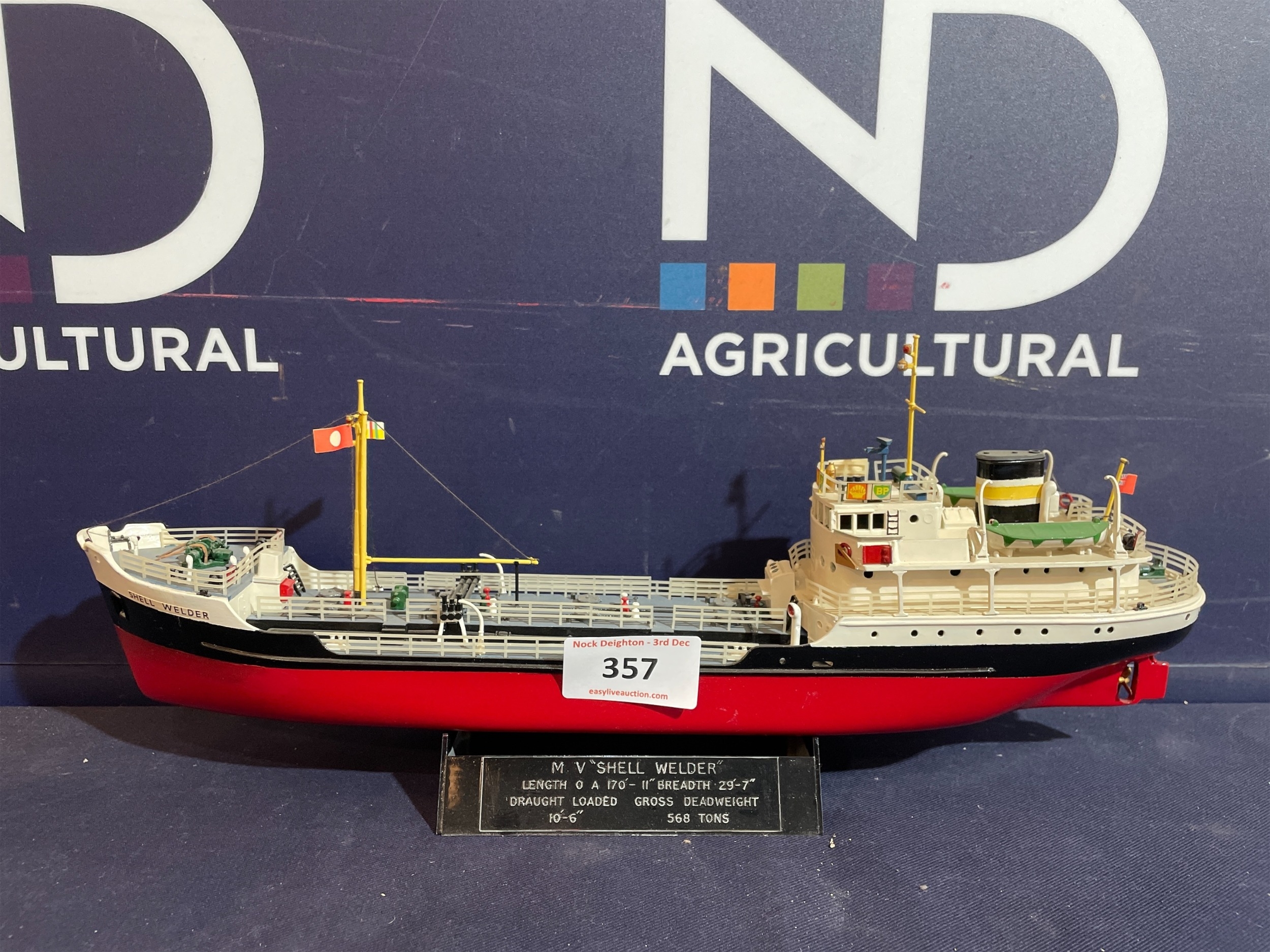 MV SHELL WIELDER MODEL BOAT