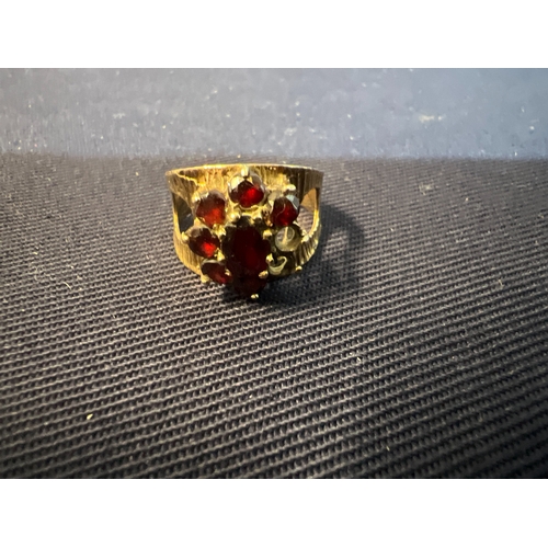 9CT GOLD RING CTW 3G