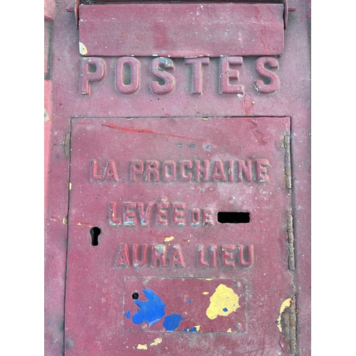 47 - LARGE CAST IRON POSTBOX