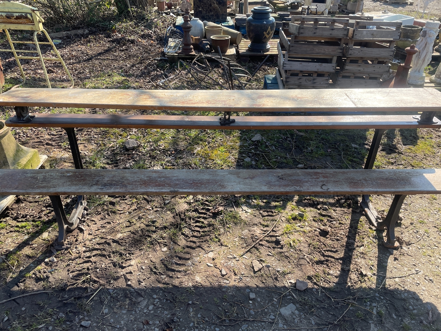 LARGE METAMORPHIC BENCH