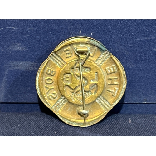 231 - THE LIFE BOYS BADGE