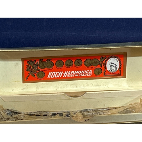 247 - HARMONICA