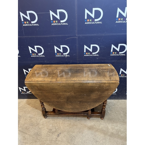 268 - DROP LEAF TABLE