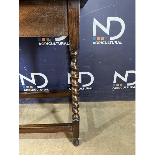 275 - SIDE TABLE BARLEY TWIST LEGS