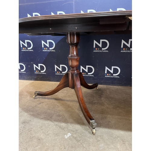 409 - DINING TABLE