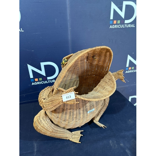 413 - WICKER FROG