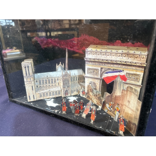 446 - CASED PARIS SCENE