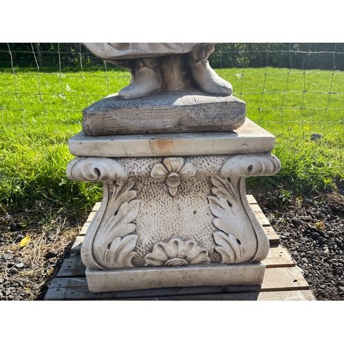 6 - LARGE COMPOSITE GARDEN FIGURE 157CM