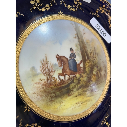 690 - COALPORT HAND PAINTED HUNTING PLATES