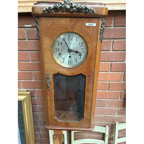 713 - CLOCK