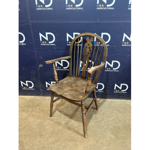 746 - CHAIR