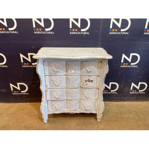 Lot 807       