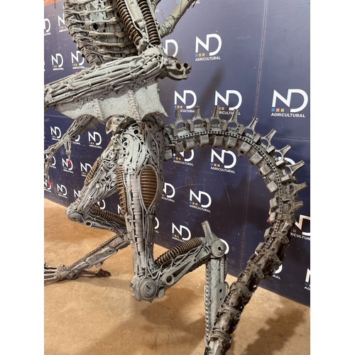 15 - ALIEN LIFE-SIZE PROP